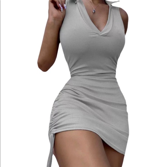 Sleeveless dress - Picture 1 of 2